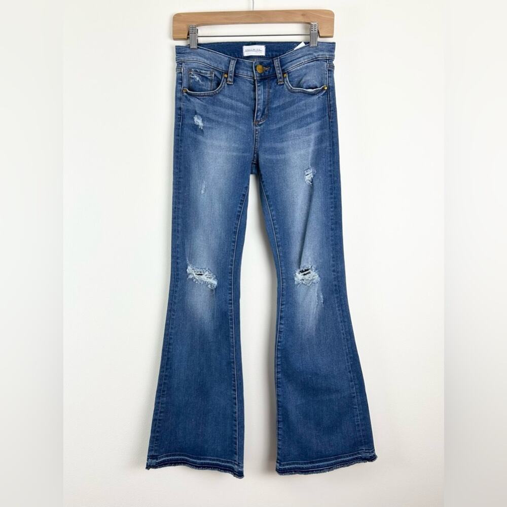 Greywire Petite Flare‎ Medium Wash Jeans Size 26